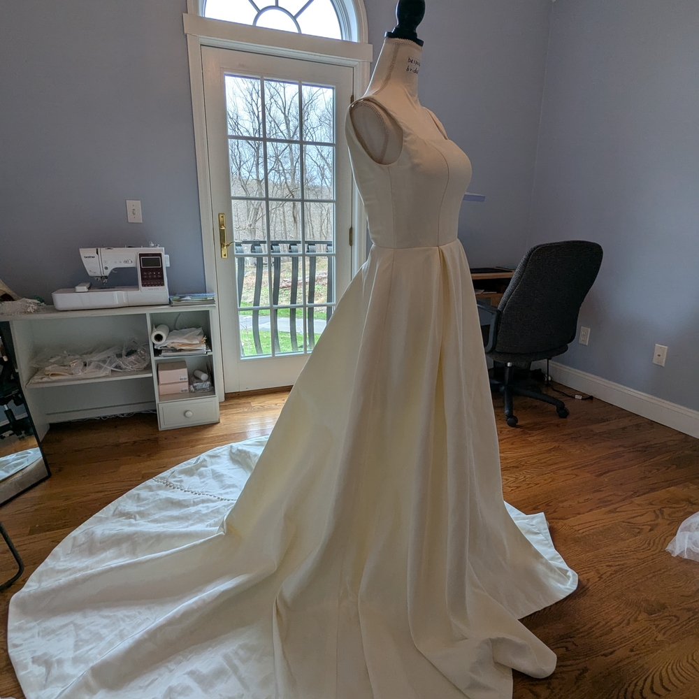 Elegant Cream Wedding Gown